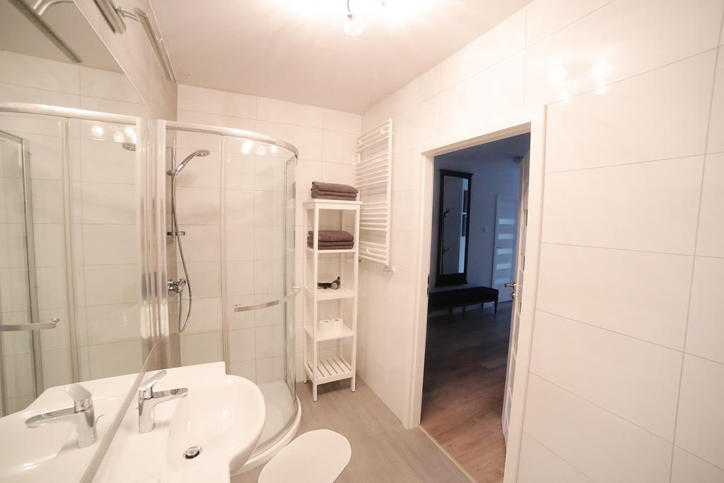 Apartament Paris Kolobrzeg Bagian luar foto