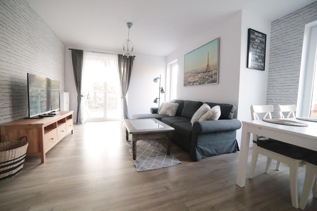 Apartament Paris Kolobrzeg Bagian luar foto